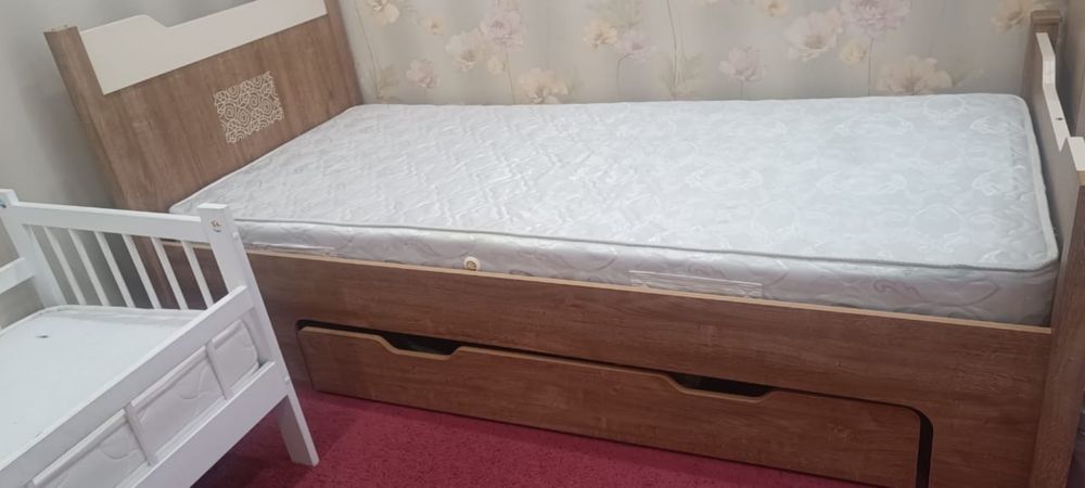 Продам кровать б/у