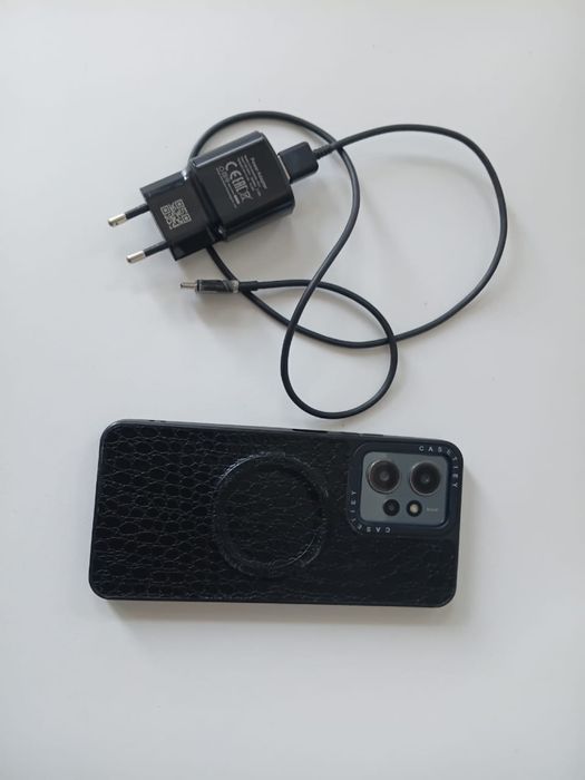 Продается телефон Redmi 12