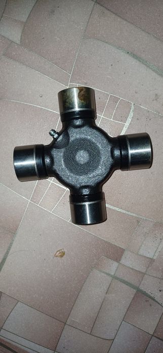 Крестовина  скания .