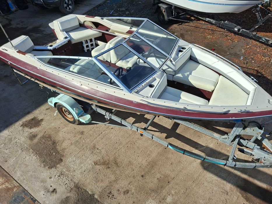 лодка Maxum 1800XR Bowrider