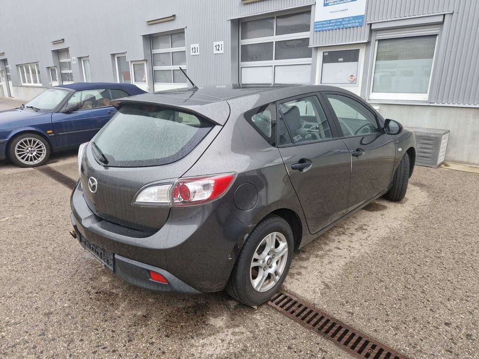 Mazda 3 1.6 на части