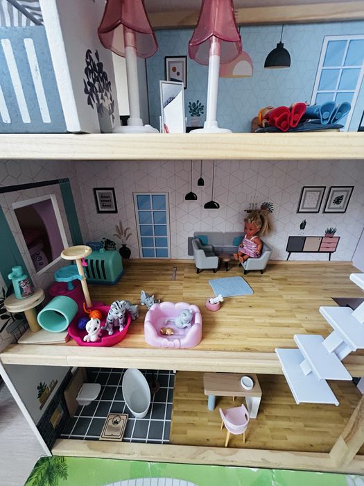 Къща за кукли ( дървена)