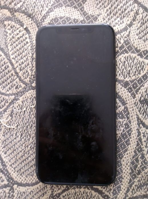 Продам айфон 11 без фейса