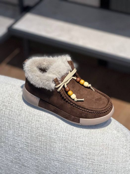 Зимние обувь тапички и башмаки