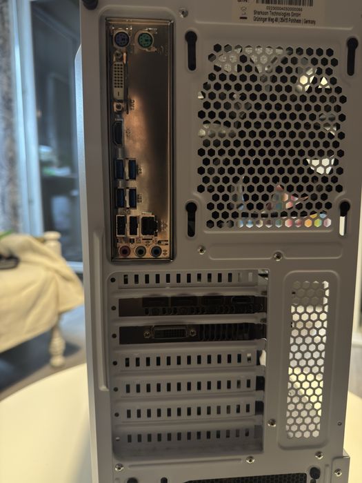 Calculator si monitor