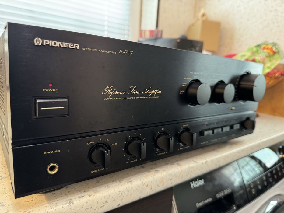 Pioneer A 717 качествен стерео усилвател