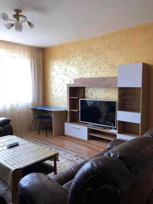 Дава се под наем Тристаен апартамент в София, Студентски град - 110 кв.м за 775 € - Снимка #1