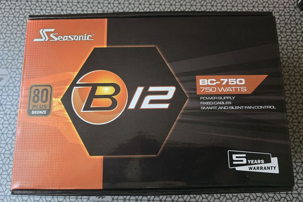 Pachet Upgrade Gaming: RX 6600 8GB + Ryzen 5 2600 + 16GB DDR4 2400 MHz + Sursă 750W