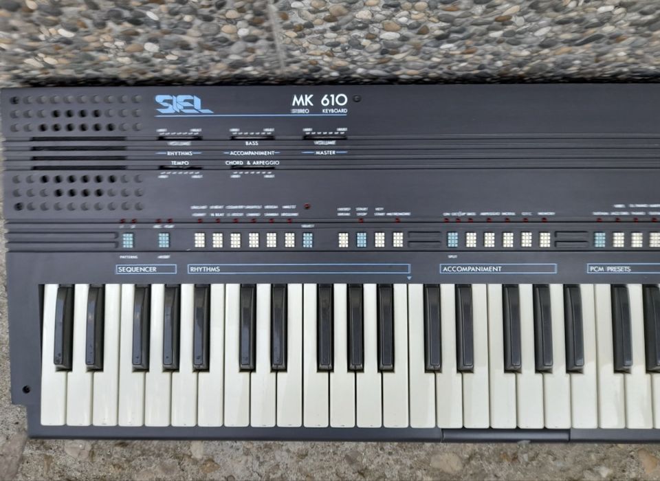 Siel MK610 synth / orga electronica