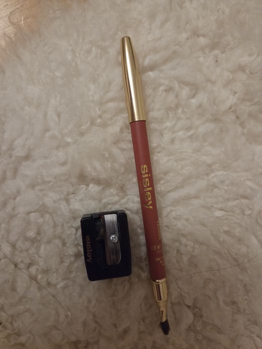 Молив sisley нов