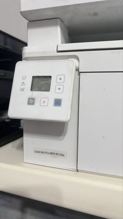 Продам принтер LaserJet MFP M 130a