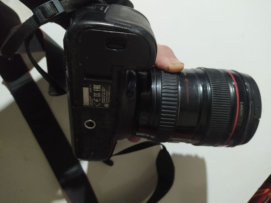 Canon 6d kompekt juda arzon beramz srochna puk kereligi uchun
