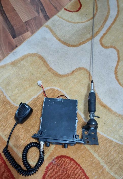 Statie radio CB Maxon CM10 cu squelch automat