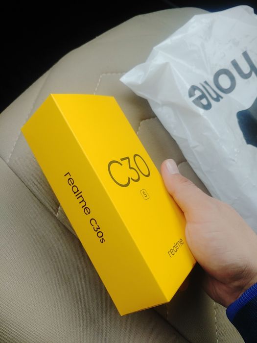 Realme c30s yengi