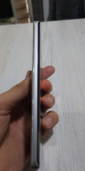 Realme GT 6T sotiladi