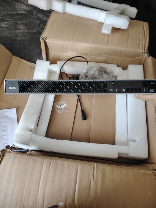 Продам Срочно межсетевой экран!