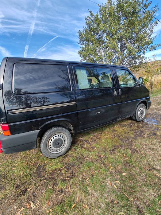Volkswagen Caravelle 2000 diesel, 2.133 € — imagine 4