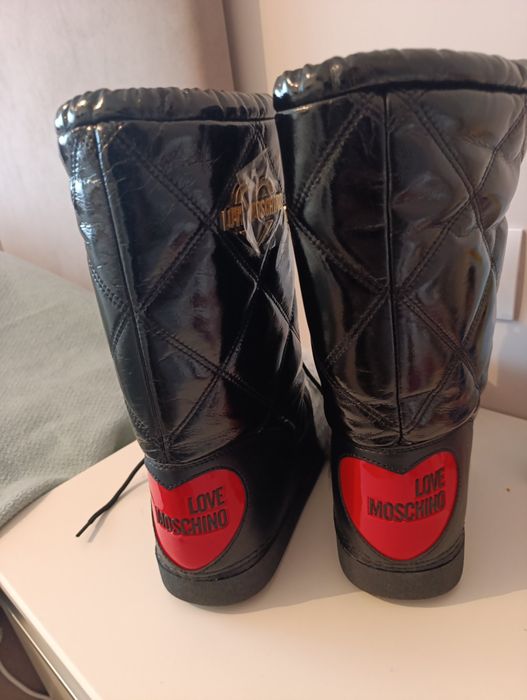 Апрески Love moschino