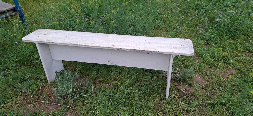 Скамейка без спинки