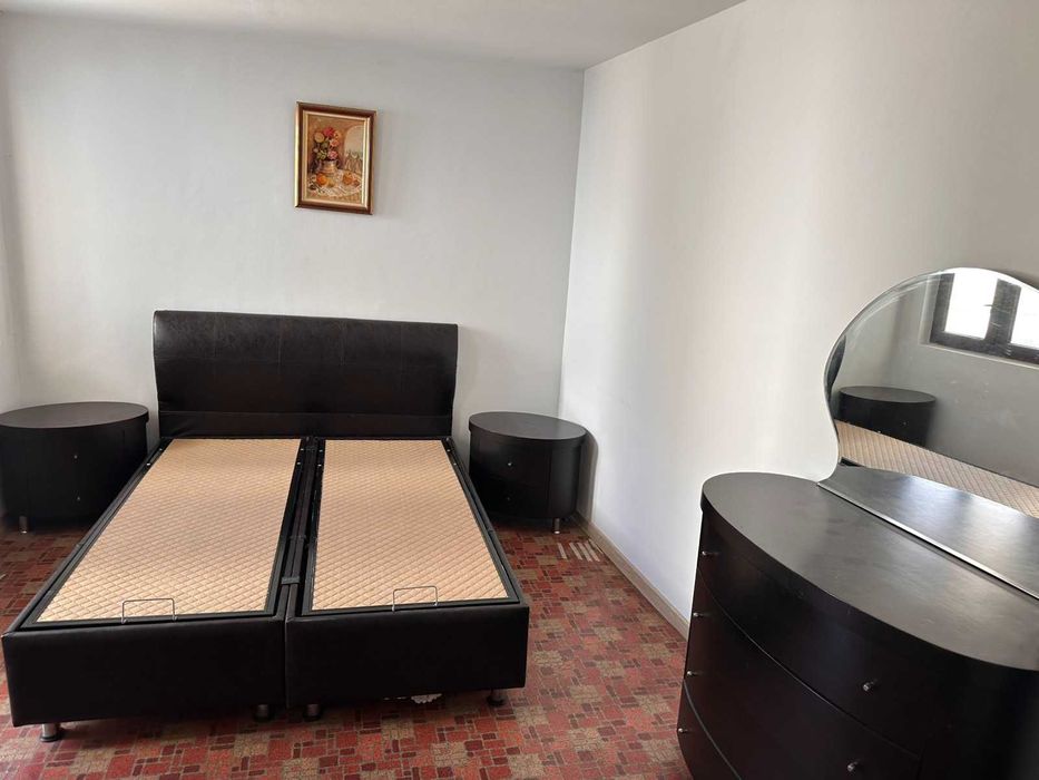 Дава се под наем Тристаен апартамент в Варна, Център - 120 кв.м за 820 € - Снимка #14