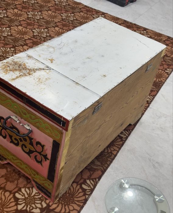 Сундук казахский