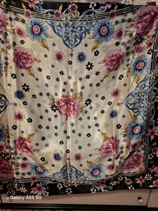 Сатенени и Копринени Шал /Забрадки