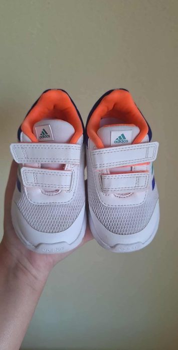 Маратонки Адидас 22 номер