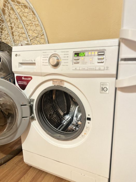 Продам холодилник Индезит