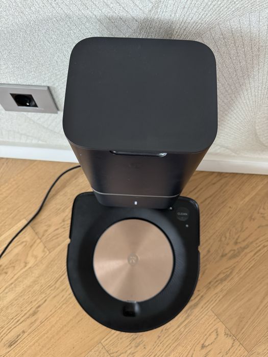 IRobot Roomba S9 plus aspirator inteligent