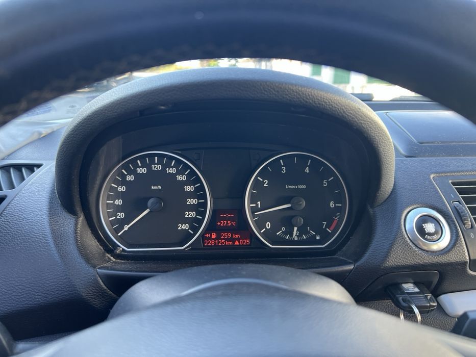 BMW 1 er БМВ 1 бензин