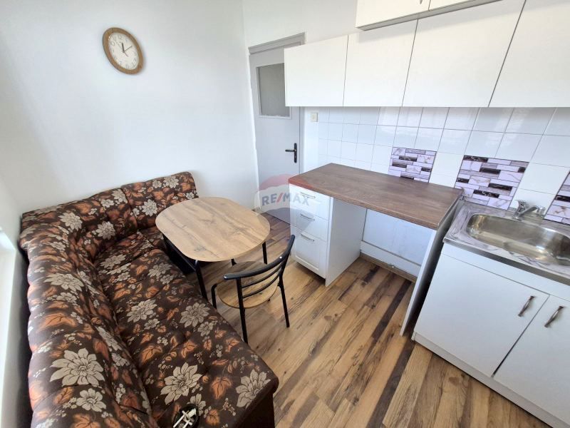 Дава се под наем Двустаен апартамент в Варна, Левски - 65 кв.м за 408 € - Снимка #5