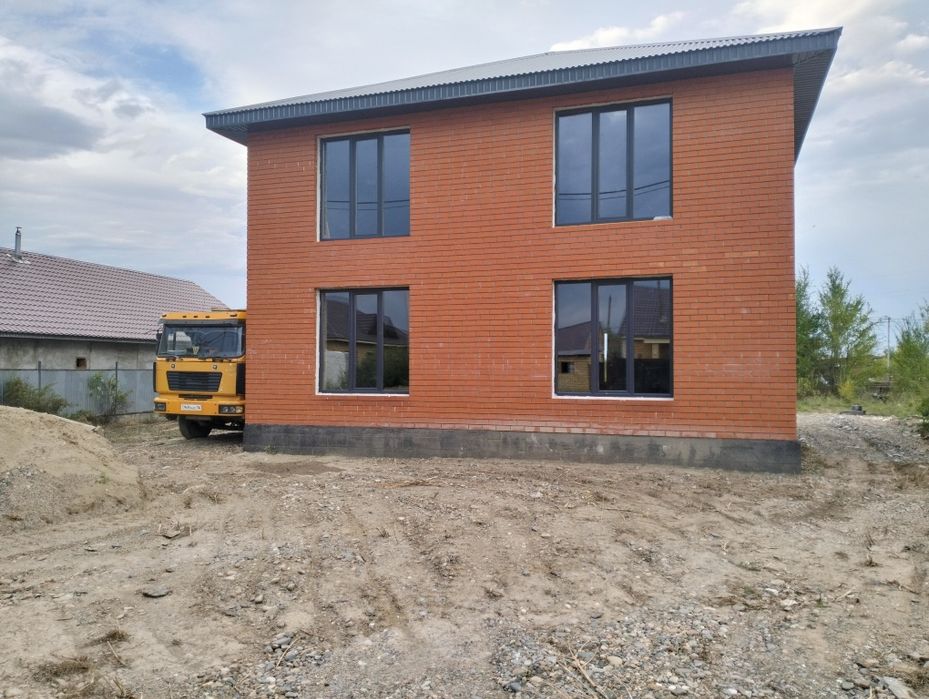 Продам 2х этажный дом