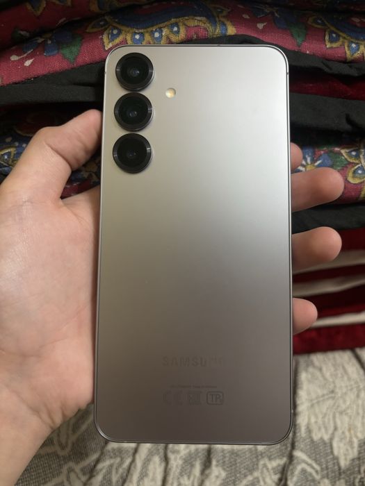 Samsung S25 Plus на запчасти