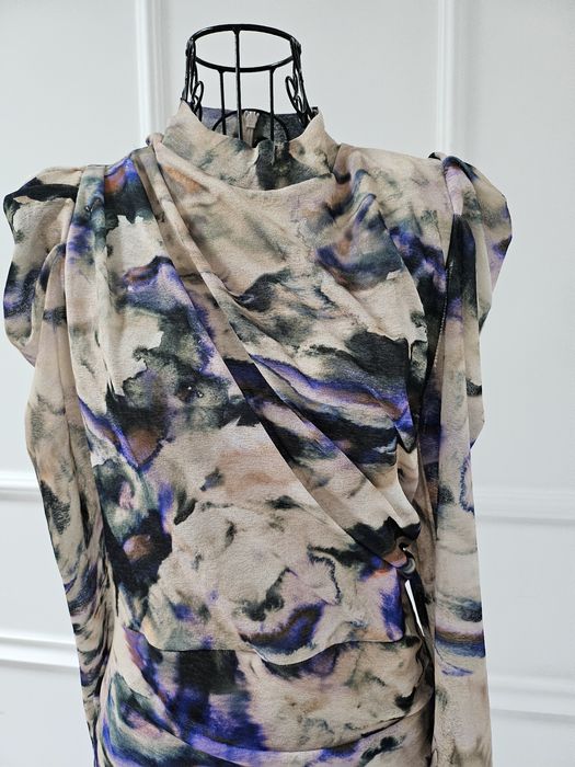 Уникална рокля H&M в S размер разтеглива материя