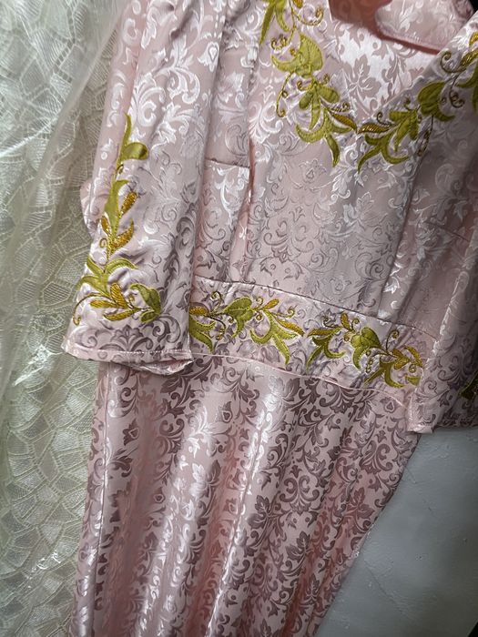 Продаются платья