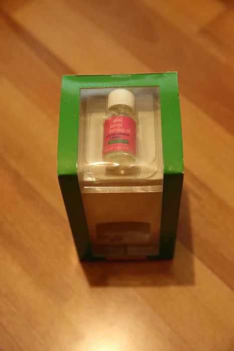 Продавам чисто нова английска камина за горене на масла