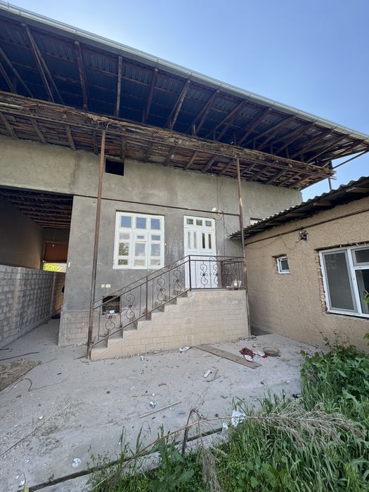 Хасанбой Тикланиш махаллада 4 сотих ер сотилади