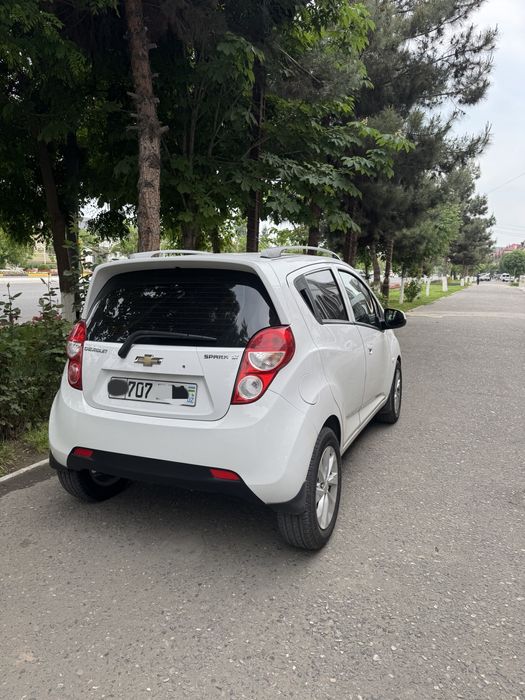 Chevrolet Spark 2017 — 2