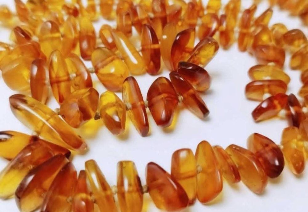 Colier din chihlimbar natural culoare coniac auriu