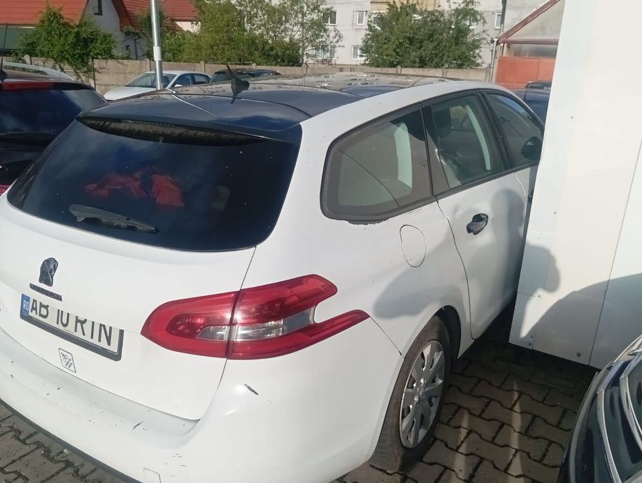 Vând Peugeot 308