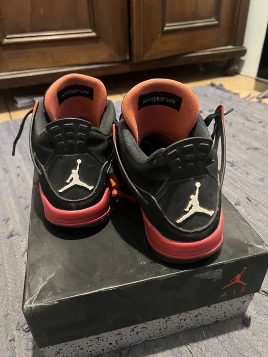 Jordan 4 red thunder