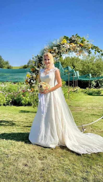 Булчинска рокля Areti и воал