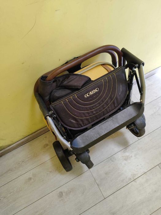 Нова цена- Детска количка Chipolino combo - лека и маневрена