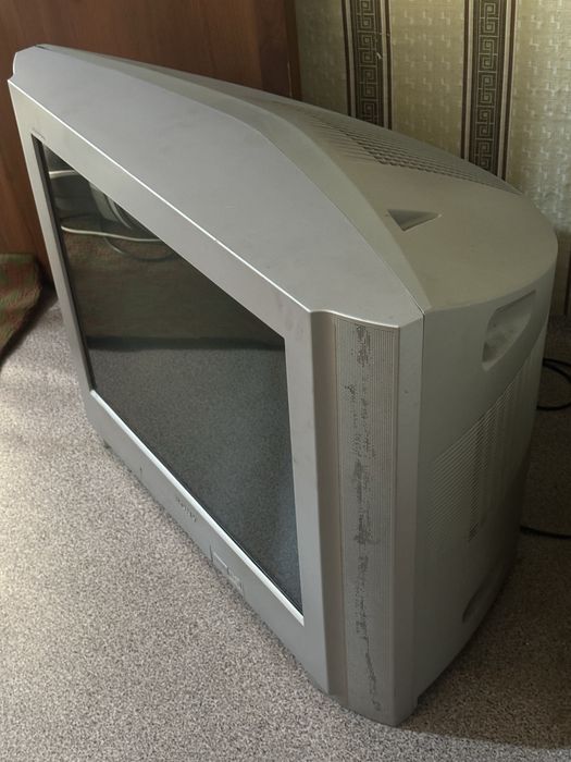 Телевизор Sony цветной