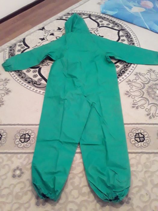 Резиновый комбинезон