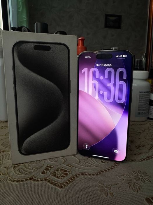 Продам срочно айфон 15 про