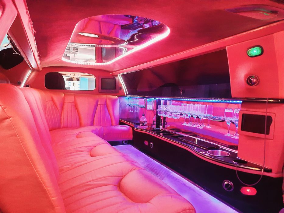 Продам лимузин мерседес w 220