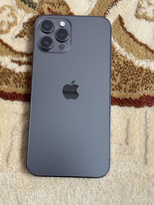 Продам айфон 12 pro max 128 гб  в отличном состоянии.