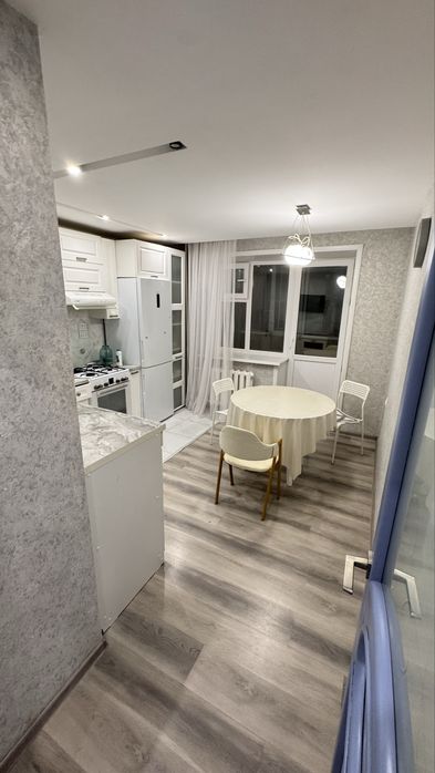 Квартира район ВВУ 4 ком 110кв