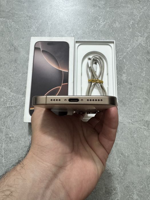 iPhone 16 Pro Max 256GB Desert Titanium